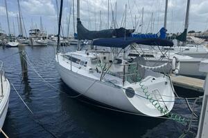 28ft Beneteau Yacht For Sale