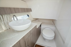 Sea Senor 33ft Regal Yacht For Sale