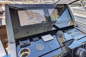 2023 Cruisers Yachts 50 CANTIUS thumbnail 57
