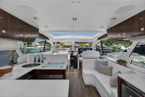 50FT (15.24M) CRUISERS YACHTS