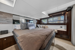 2023 Cruisers Yachts 50 CANTIUS thumbnail 86