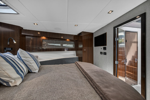 50FT (15.24M) CRUISERS YACHTS