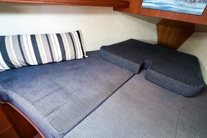 2005 Hunter 36 thumbnail 50