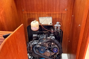 CURRENT ESCAPE 36ft Hunter Yacht For Sale
