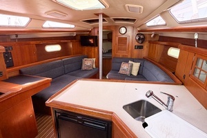 2005 Hunter 36 thumbnail 54