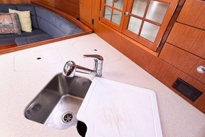 2005 Hunter 36 thumbnail 69