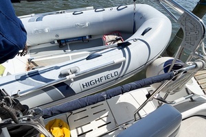 2005 Hunter 36 thumbnail 16