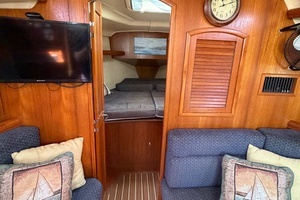 2005 Hunter 36 thumbnail 63