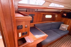 2005 Hunter 36 thumbnail 39