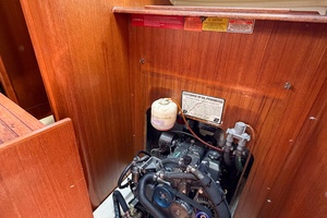 CURRENT ESCAPE 36ft Hunter Yacht For Sale