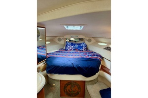 The Beach House 34ft Sea Ray Yacht For Sale