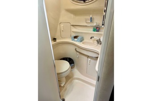 The Beach House 34ft Sea Ray Yacht For Sale