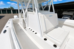33ft SeaHunter Yacht For Sale
