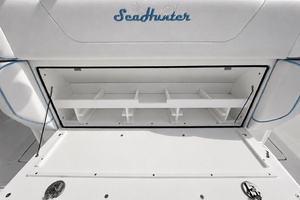 33ft SeaHunter Yacht For Sale