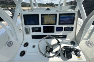 33ft SeaHunter Yacht For Sale