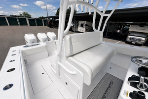 33ft SeaHunter Yacht For Sale