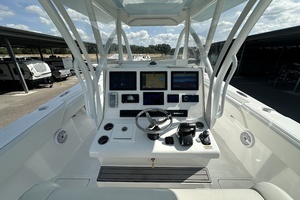 33ft SeaHunter Yacht For Sale
