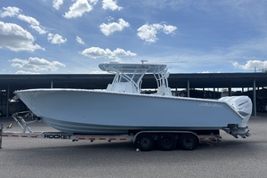 33ft SeaHunter Yacht For Sale