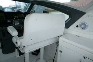 2003 Tiara Yachts 5200 Express thumbnail 32