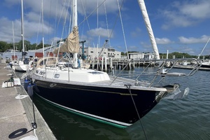 Trotter 37ft Rustler Yacht For Sale