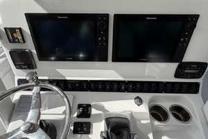 Photo 6187658 for 2015 Sea Hunt GameFish 30  