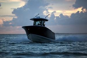 Photo 6187704 for 2027 Blackfin 272 CC  