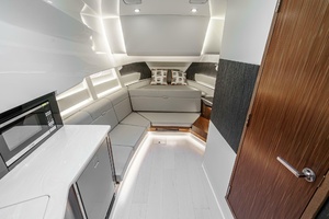 39FT (12.12M) SEA RAY