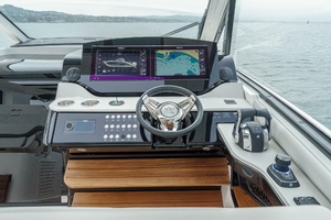 39FT (12.12M) SEA RAY Worth Avenue Yachts