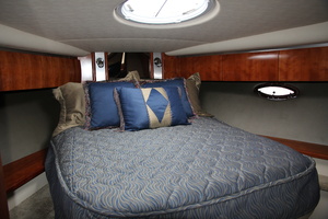 52ft Cruisers Yachts Yacht For Sale