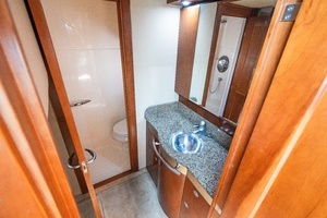 2005 Sea Ray 480 Motor Yacht thumbnail 50