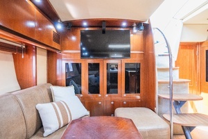 2005 Sea Ray 480 Motor Yacht thumbnail 38