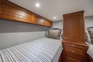 Robin Hood 43ft Jarrett Bay Yacht For Sale