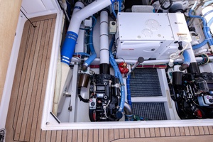 Robin Hood 43ft Jarrett Bay Yacht For Sale