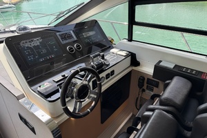 55FT (16.76M) AZIMUT