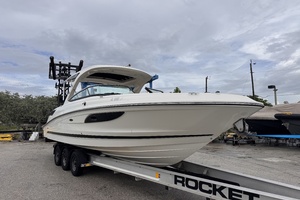 35ft Sea Ray Yacht For Sale