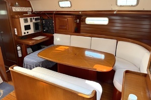 2001 Beneteau thumbnail 31
