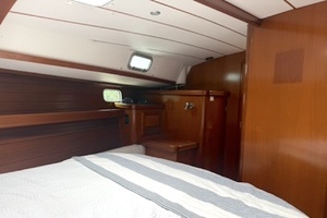 2001 Beneteau thumbnail 40