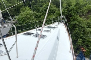2001 Beneteau thumbnail 10