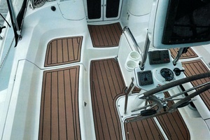 Channel Surfer 41ft Hunter Yacht For Sale