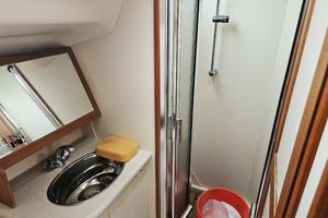 Channel Surfer 41ft Hunter Yacht For Sale