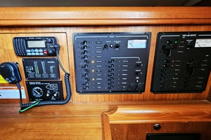 Channel Surfer 41ft Hunter Yacht For Sale