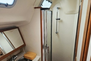 Channel Surfer 41ft Hunter Yacht For Sale