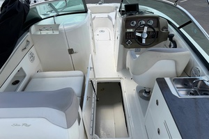Photo 6204327 for 2013 Sea Ray 300 Sundeck  