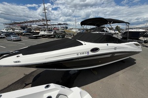 Photo 6204317 for 2013 Sea Ray 300 Sundeck  
