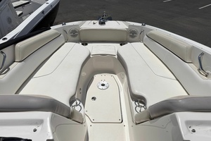Photo 6204324 for 2013 Sea Ray 300 Sundeck  