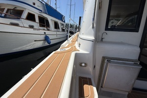 1998 Bayliner 3788 thumbnail 19