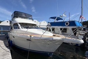 1998 Bayliner 3788 thumbnail 12