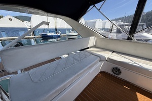 1998 Bayliner 3788 thumbnail 29