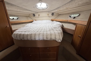 1998 Bayliner 3788 thumbnail 39
