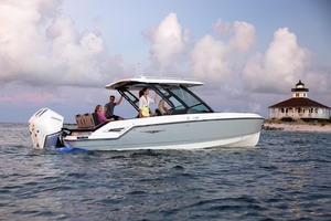 Photo 6223073 for 2027 Monterey Elite 30 OB  
